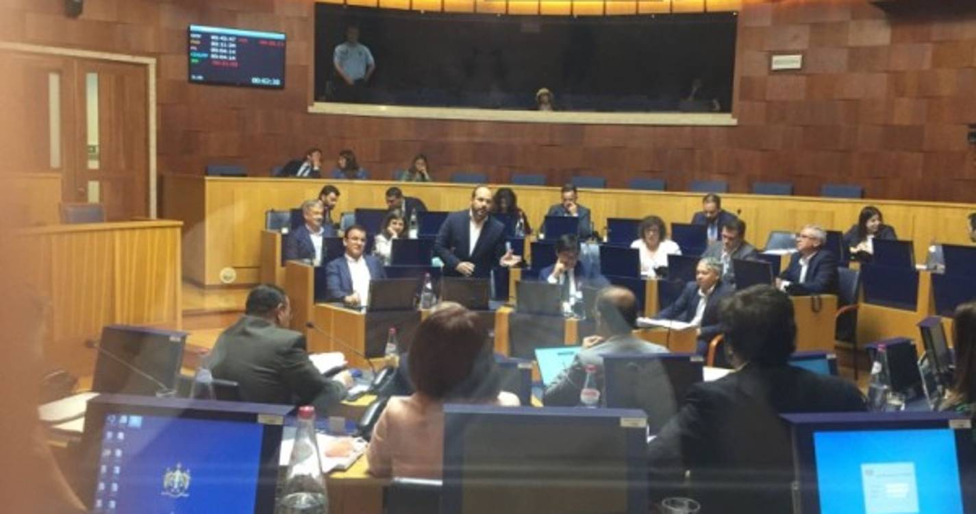 "Na República a culpa é do PS e aqui não é do PSD?", interroga Sérgio Gonçalves