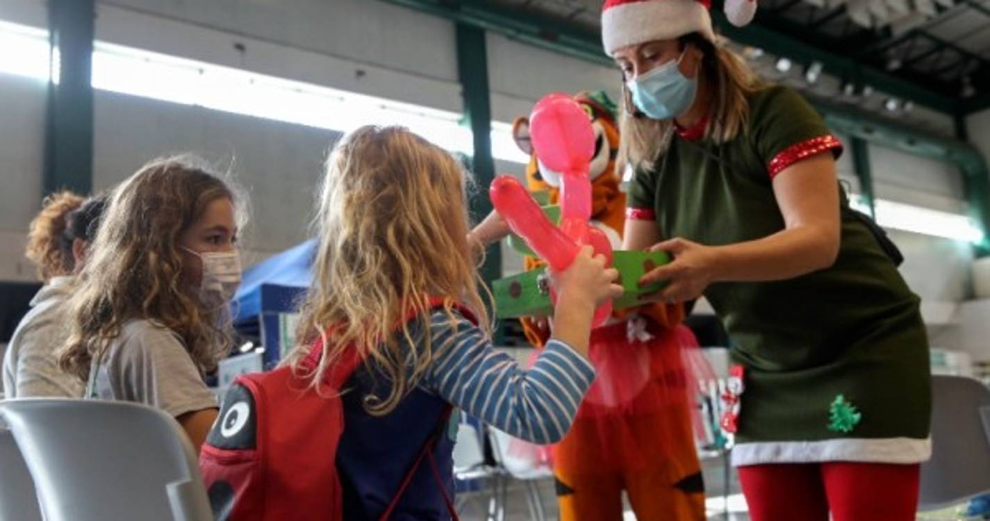 Covid-19: Pais devem aconselhar-se com médicos sobre vacinas