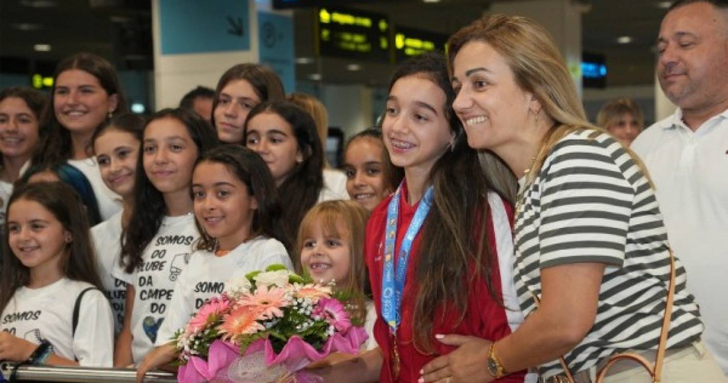 Madalena Costa &#34;muito feliz&#34; na chegada à Madeira após conquista do campeonato do mundo