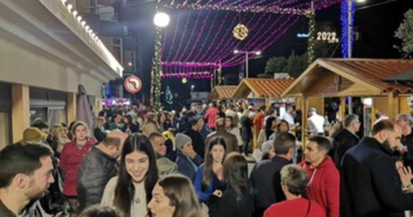 Centenas de portugueses recriaram noite do mercado madeirense na Venezuela