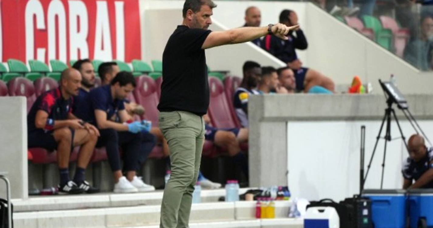 Empate ao intervalo no Marítimo-Casa Pia