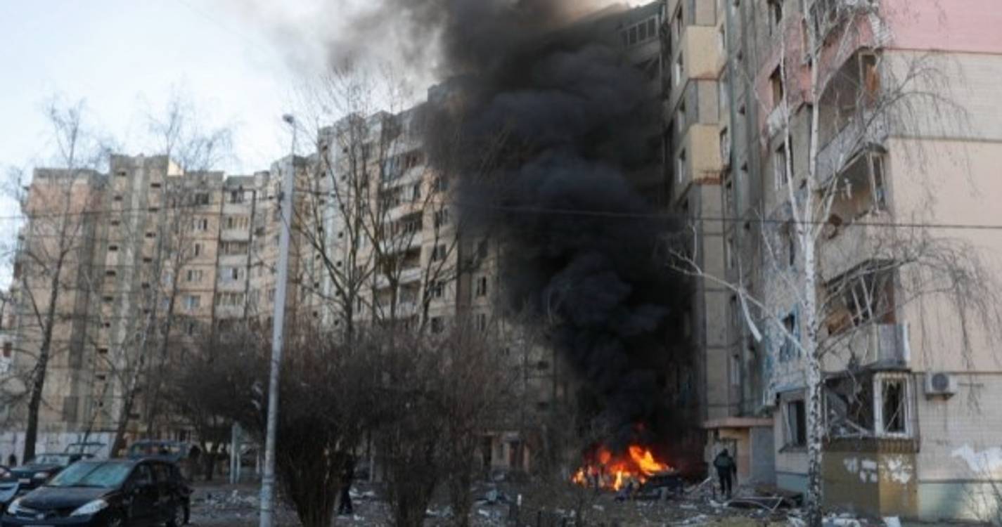 Ucrânia: Vários mortos em bombardeamento em Kiev