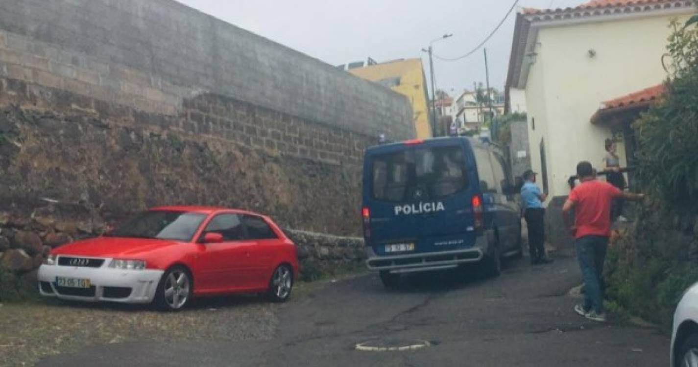 PSP e a ARAE encerram estabelecimento comercial em Santo António por suspeitas de tráfico de droga