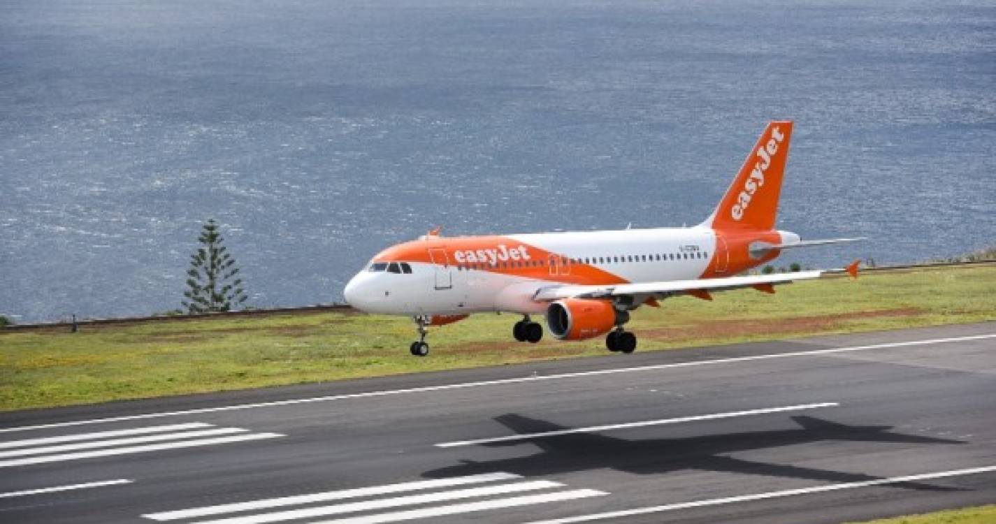EasyJet anuncia reforço de 8 mil lugares em voos de Lisboa e Porto para o Funchal