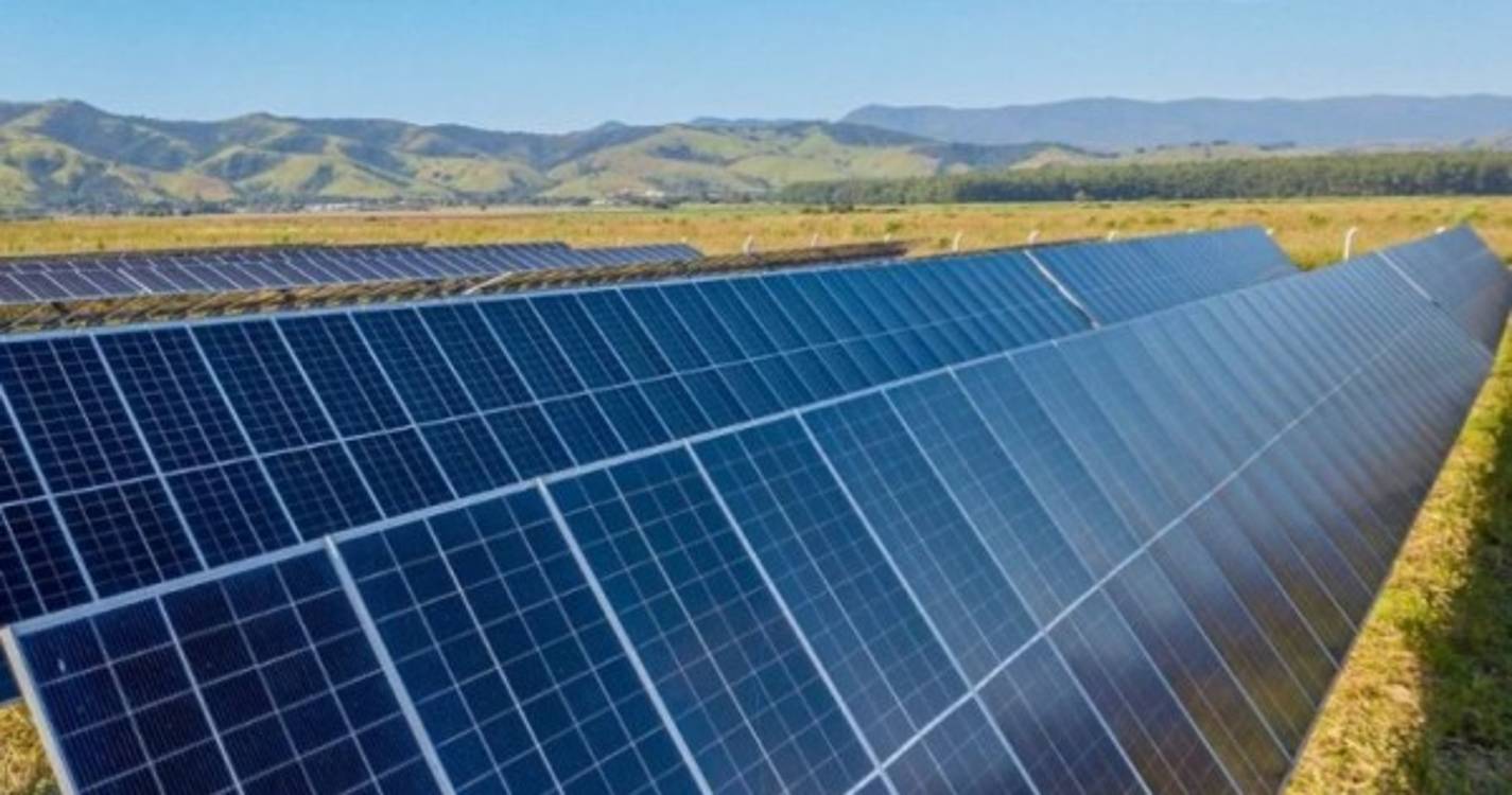 Venda do excedente da energia produzida para autoconsumo vai ser simplificada