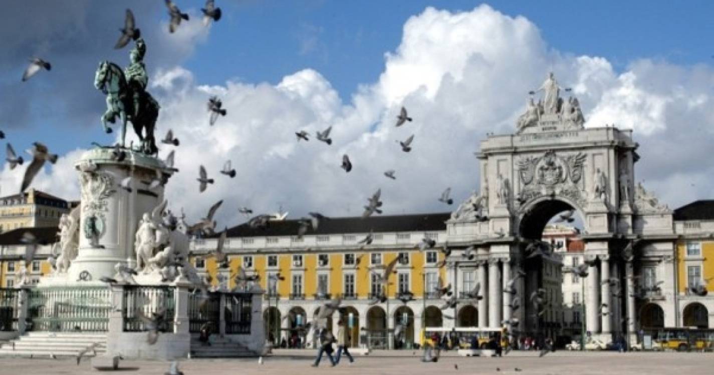 Covid-19: Portugal é o país do mundo que regista mais casos diários por milhão de habitantes