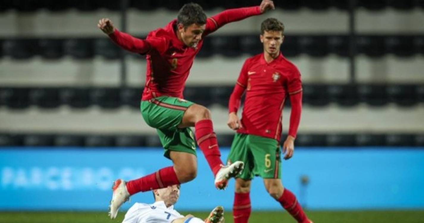 Sub-21: Henrique Araújo de pé quente aponta hat-trick