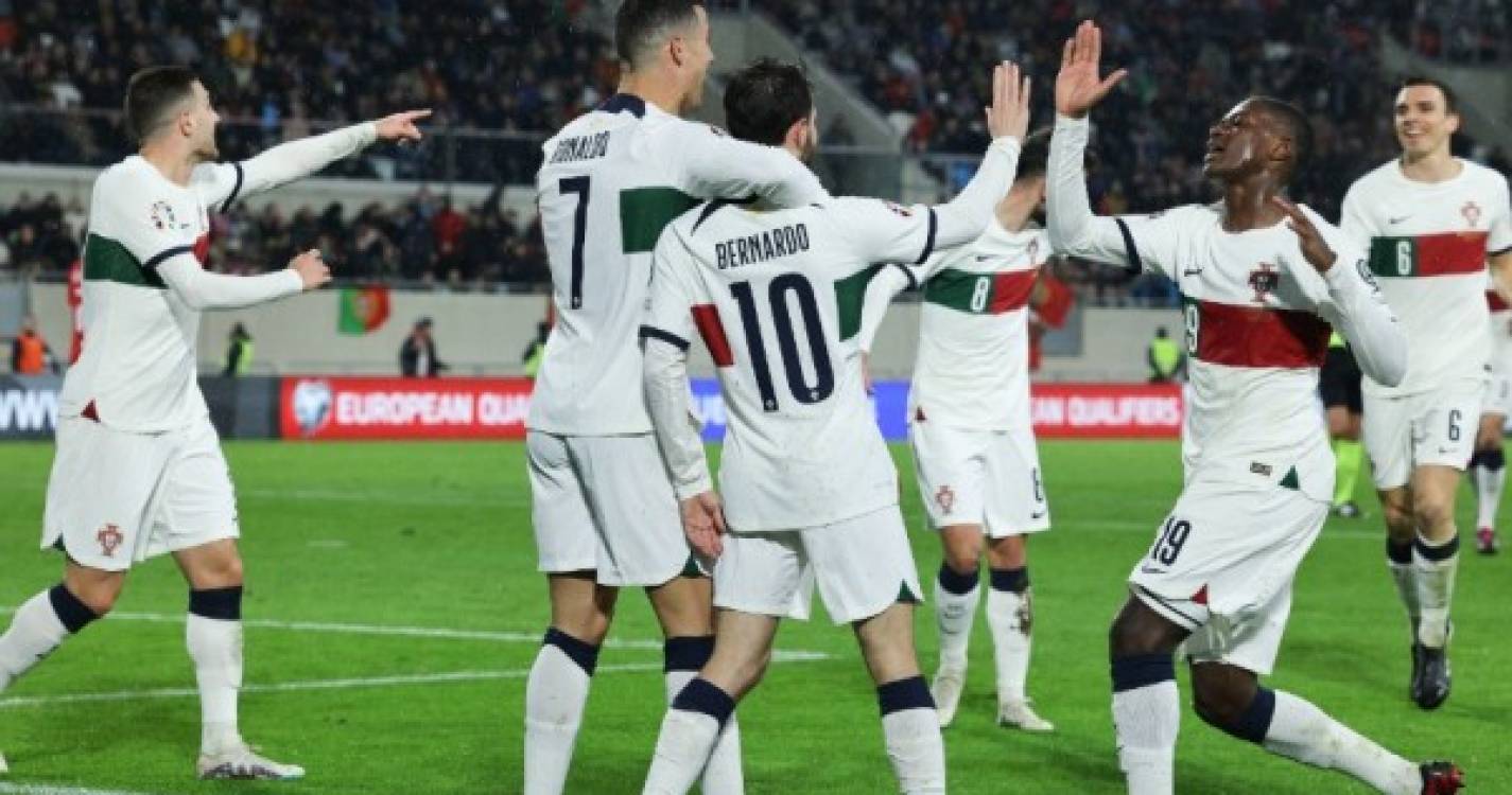 Portugal goleia no Luxemburgo por 4-0 ao intervalo com dois de Ronaldo