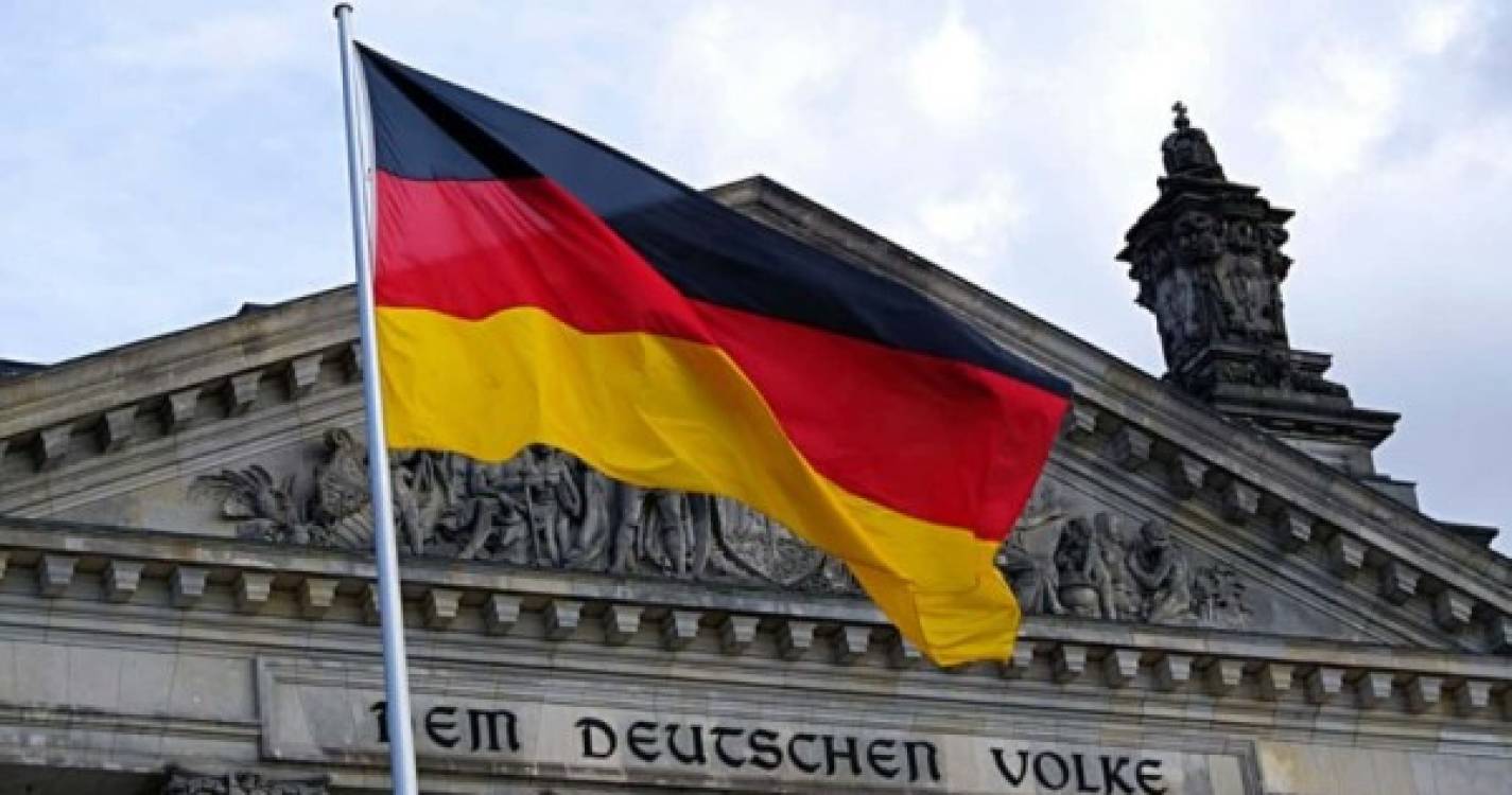 Alemanha supera 100 mil mortos, mais 351 óbitos e 75.961 casos