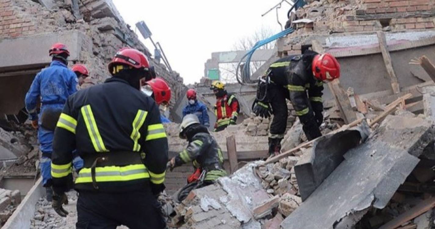 Ucrânia: Sobe para sete mortes o balanço de ataque com 'drones' na região de Kiev