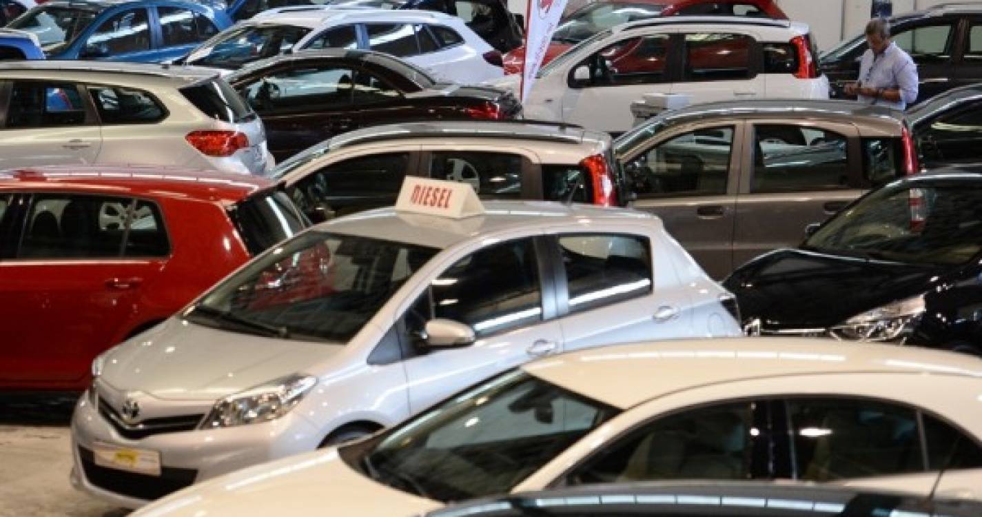 Faturação do setor do aluguer de automóveis cai 60% em 2020