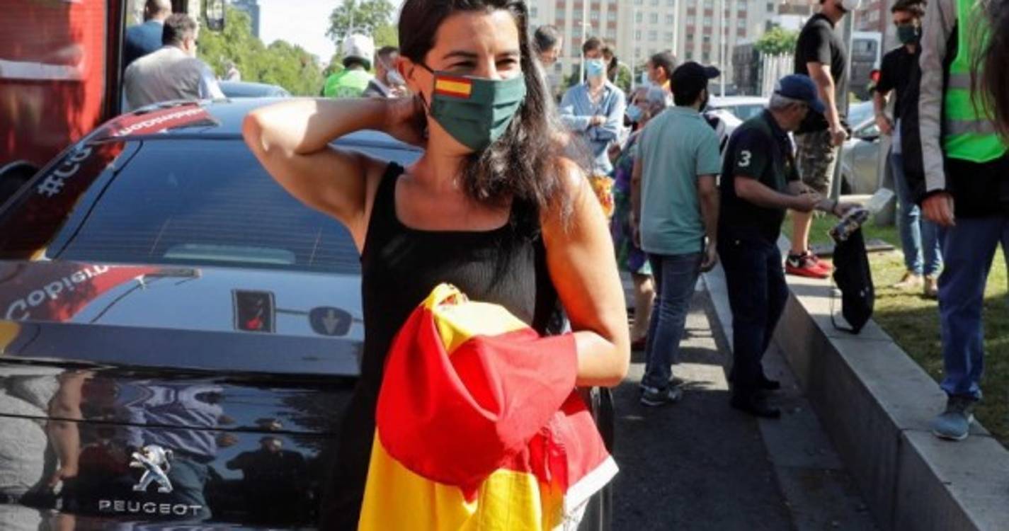 Milhares de pessoas nas ruas de Madrid contra a NATO