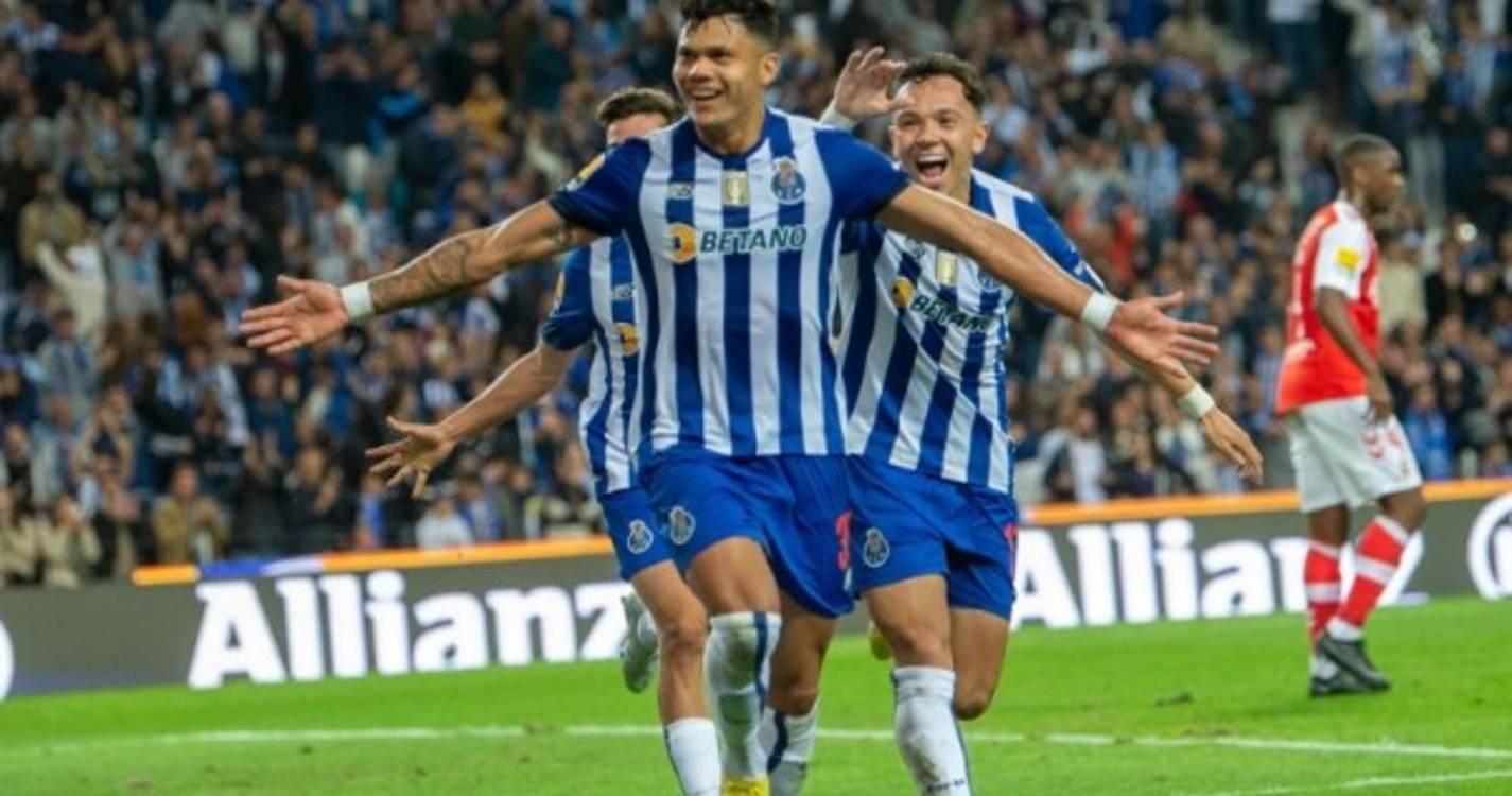 Avançado Evanilson renova pelo FC Porto até 2027