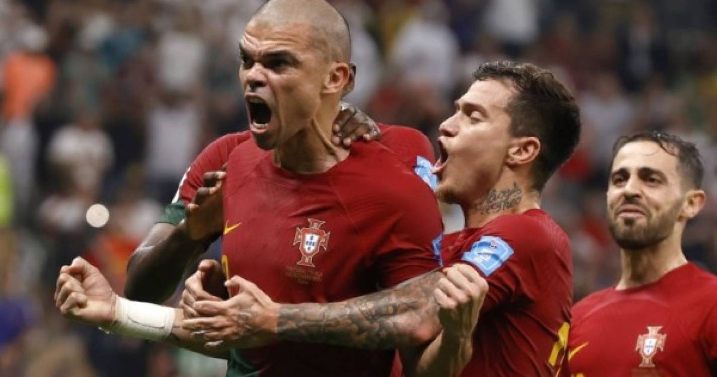 Portugal chega ao intervalo a vencer por 2-0