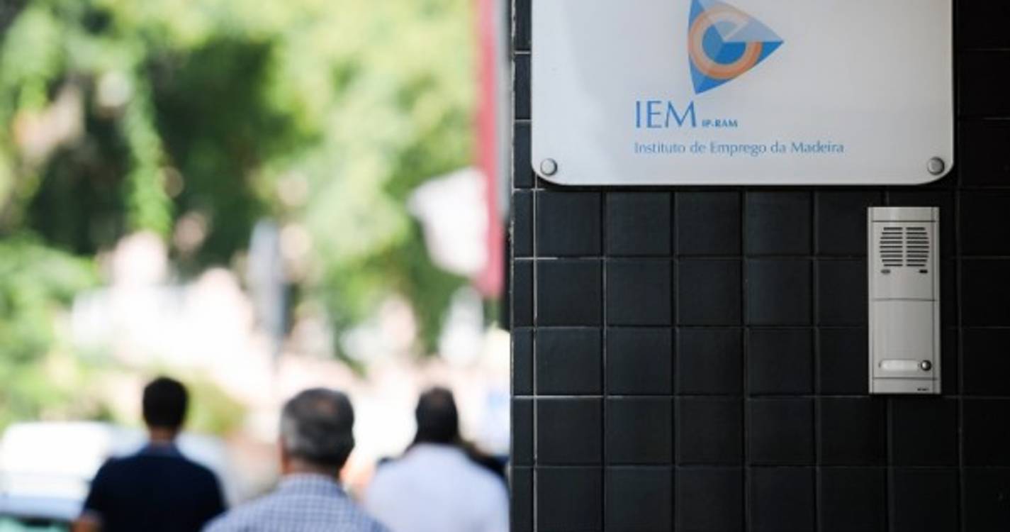 IL: "Não podemos continuar a desperdiçar milhões em políticas ineficazes" no emprego