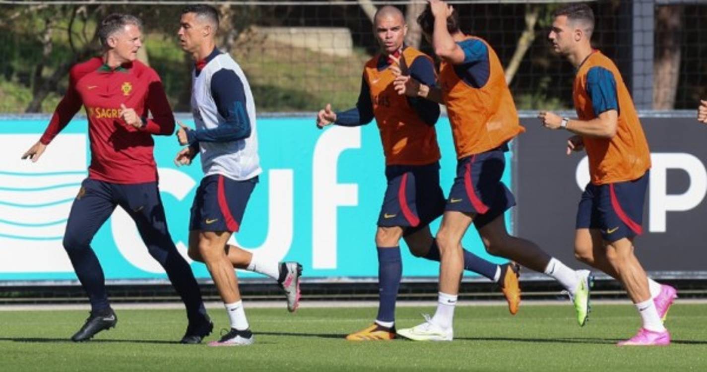 Euro2024: Roberto Martínez novamente com todos disponíveis no treino de Portugal