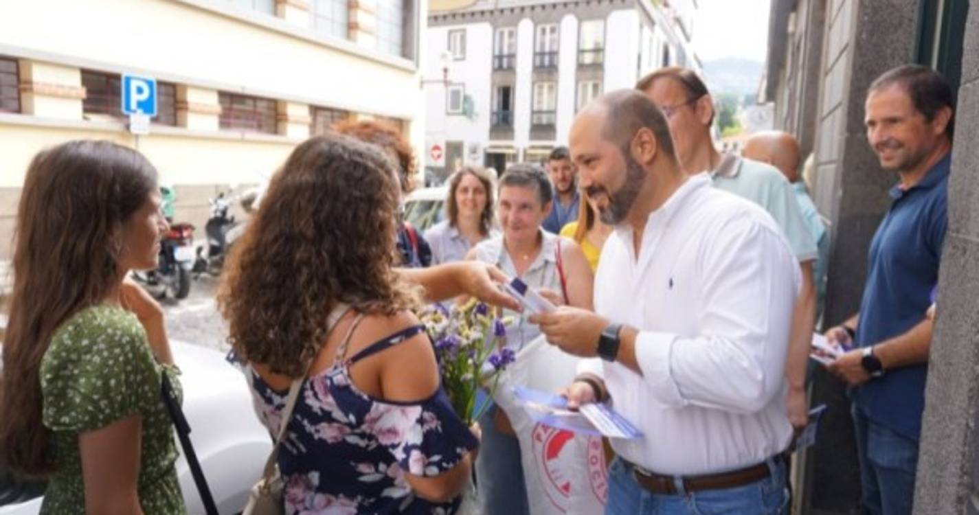 Apoio ao alojamento para estudantes deslocados e gratuitidade da escolaridade obrigatória são garantias do PS