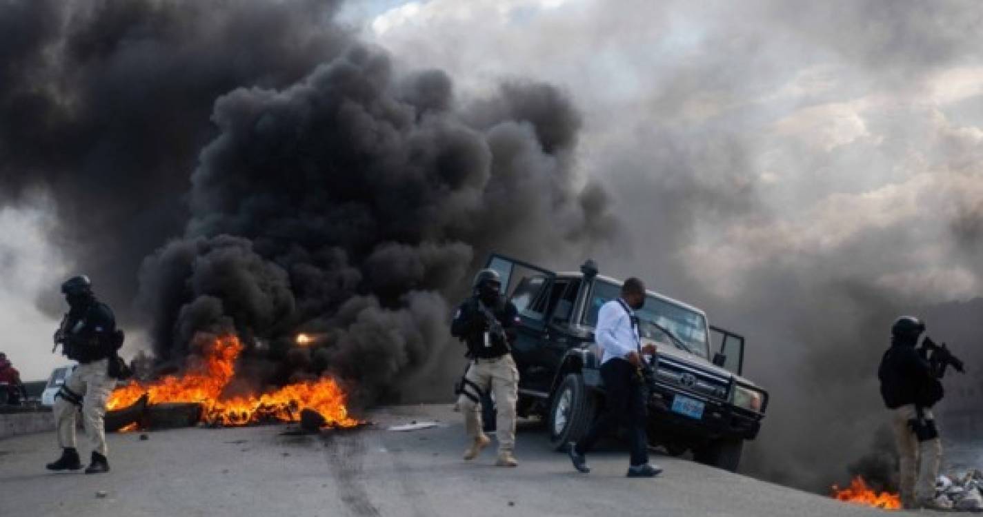 Tiros e gás lacrimogéneo em protestos durante funeral de PR haitiano assassinado
