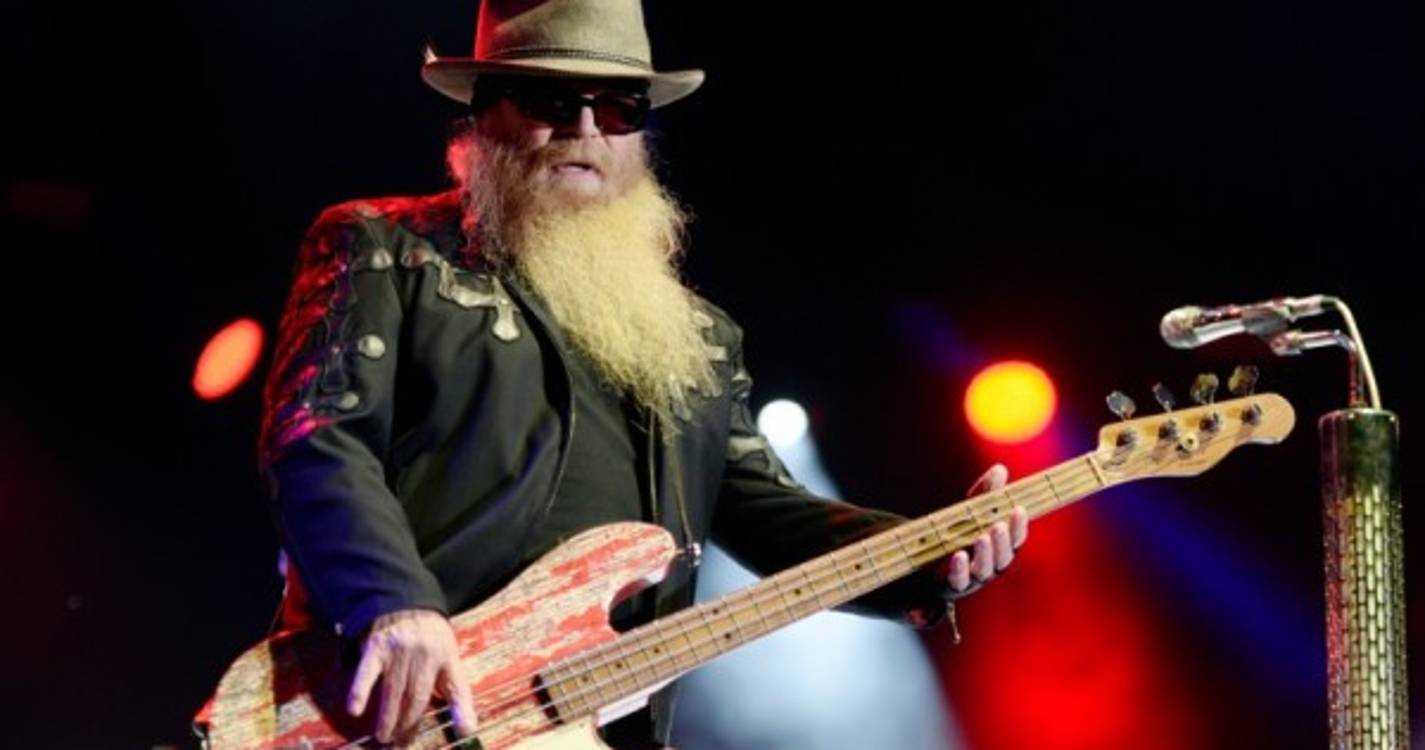 Baixista dos ZZ Top, Dusty Hill, morre aos 72 anos