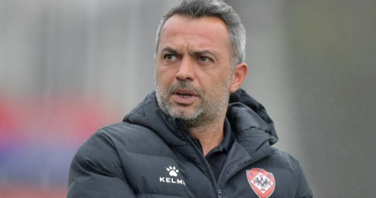 II Liga: UD Oliveirense, do madeirense Fábio Pereira, garante permanência