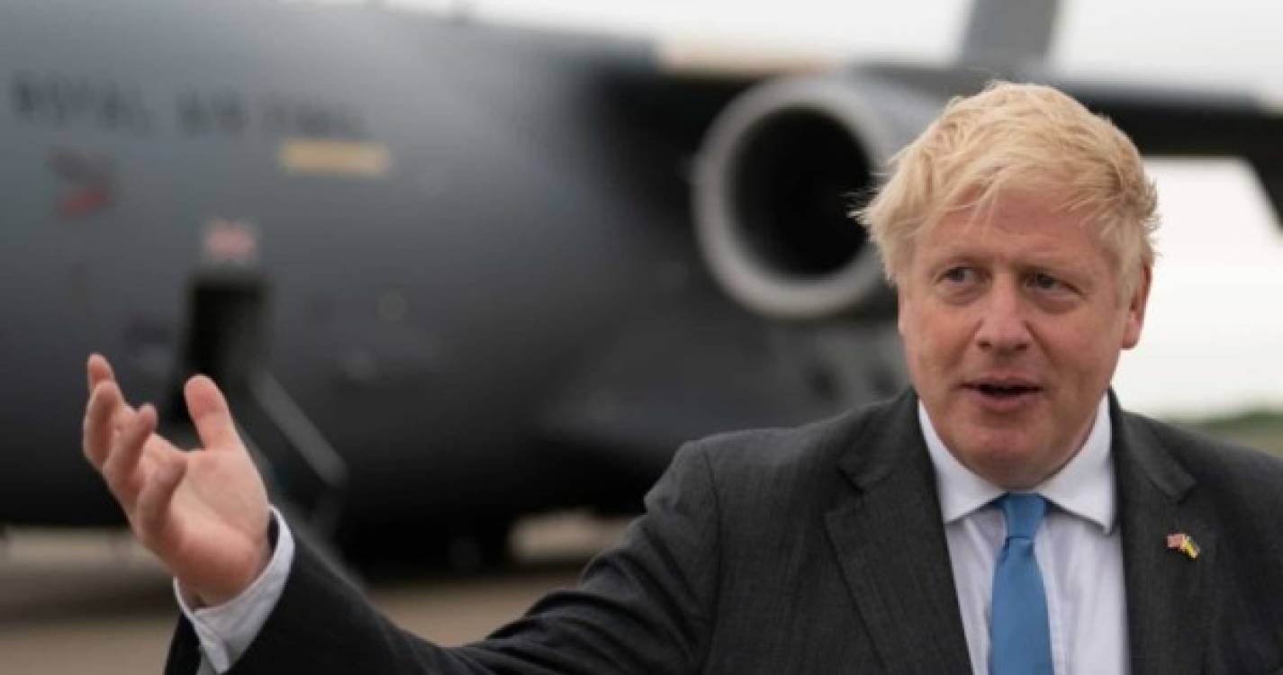 Popularidade de Boris Johnson testada em duas eleições para o parlamento