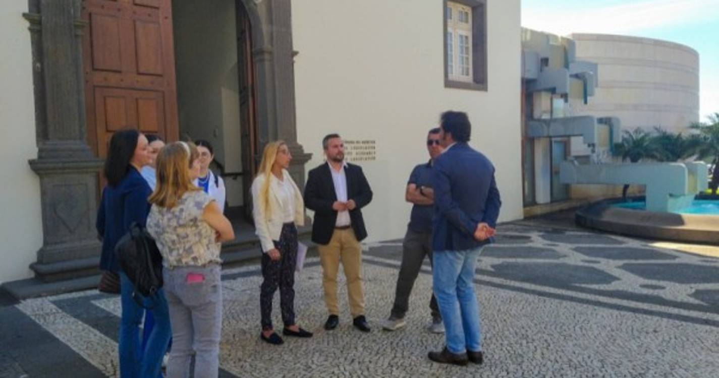 PS traiu comunidade venezuelana e estrangeira, acusa PSD