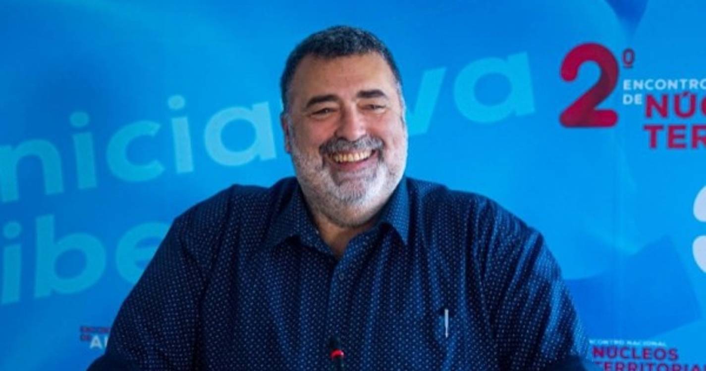 IL quer Governo a esclarecer valores na habitação a custos controlados