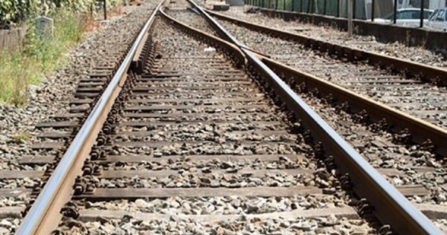 Homem morre colhido por comboio em Óbidos