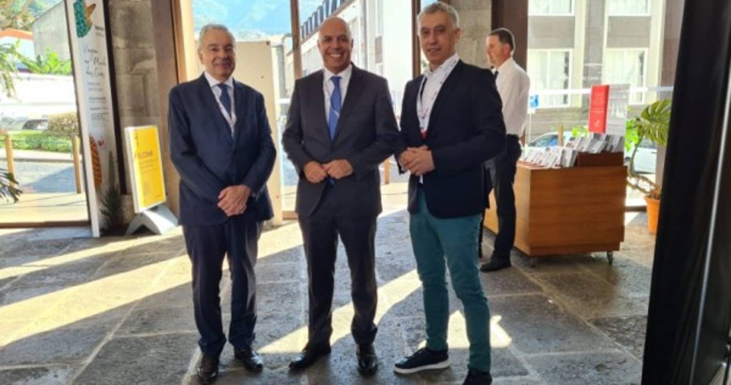 Paulo Cafôfo participou na conferência Portugal Positivo