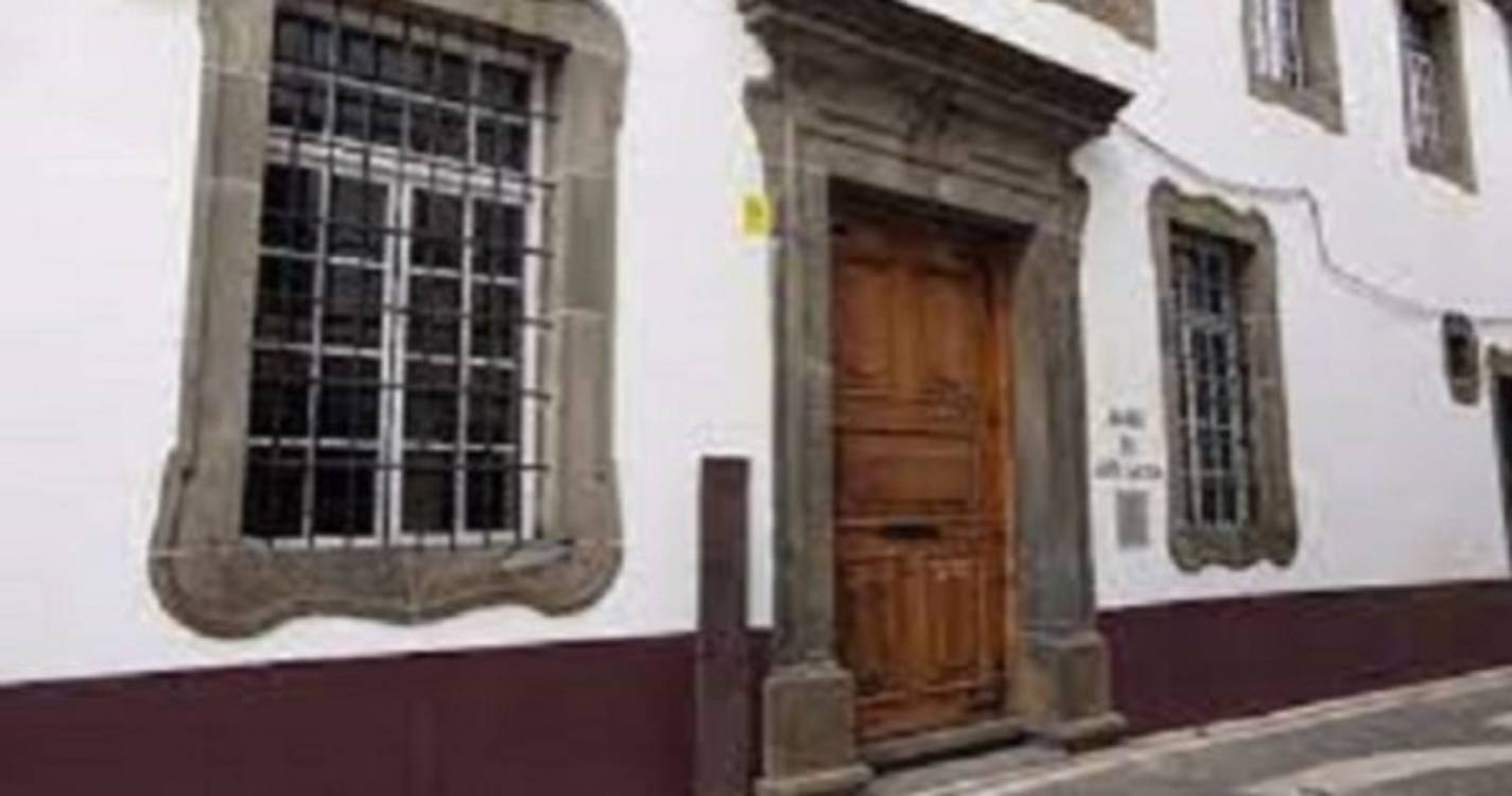 Novo livro do Pe. Aires Gameiro lançado amanhã