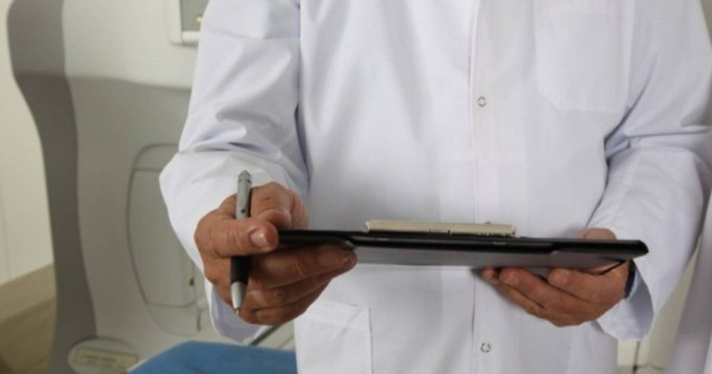 Covid-19: Governo aprova contratação de médicos e enfermeiros estrangeiros