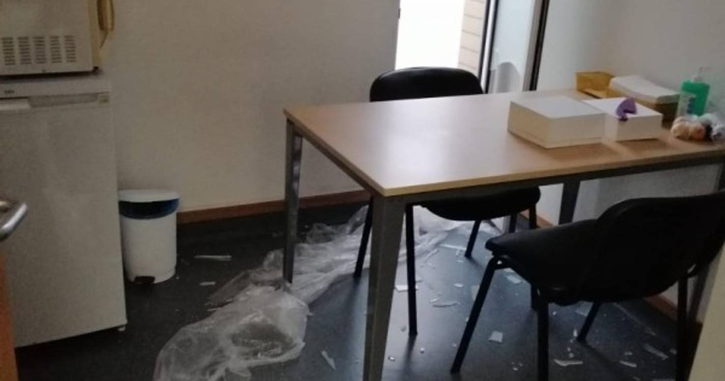 Dois assaltos esta noite no Caniço (com fotos)