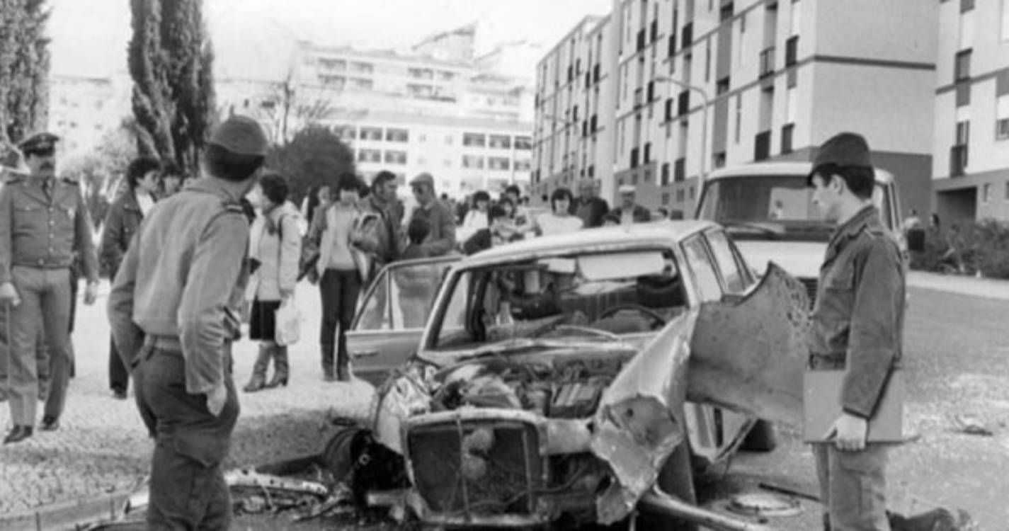 CDS fala em dia "agridoce" entre memória de Abril e "atrocidades" das FP25