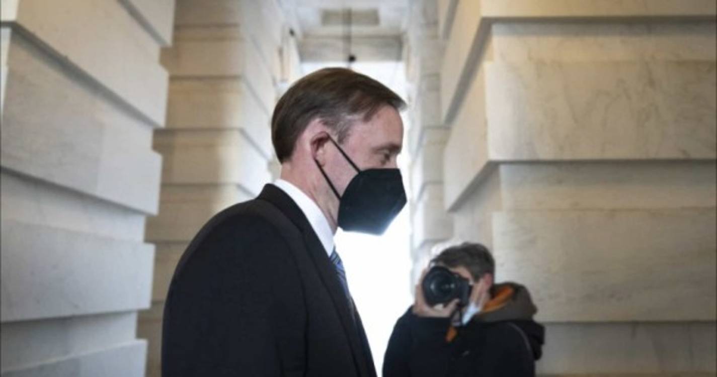 Rússia e EUA preparam consultas sobre arsenais nucleares