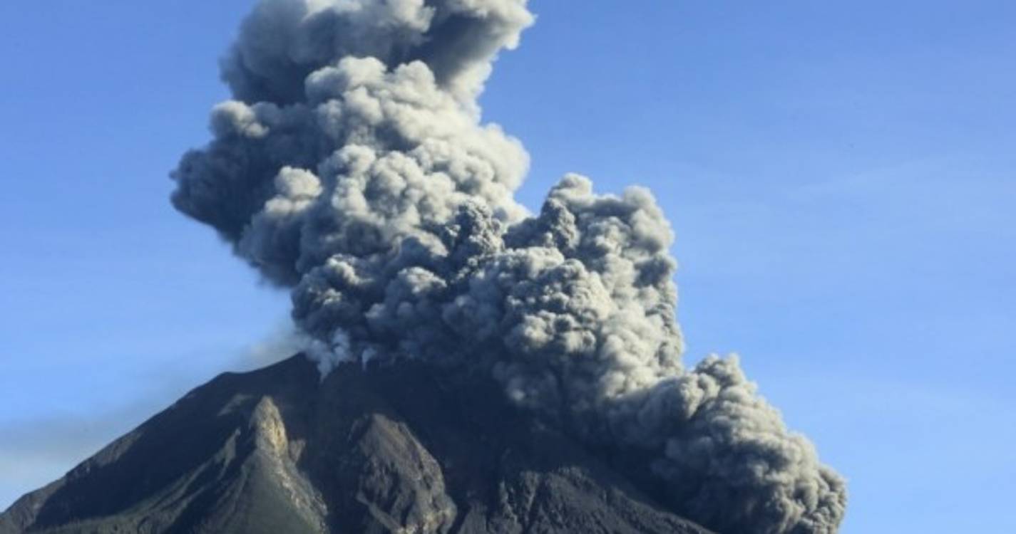 Norte do Chile em alerta após sismo e aumento da atividade em vulcão
