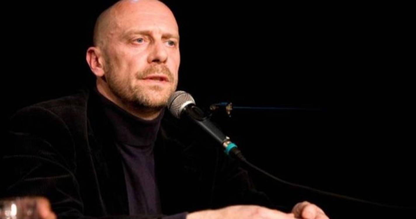 Spotify remove ‘podcasts’ do escritor Alain Soral
