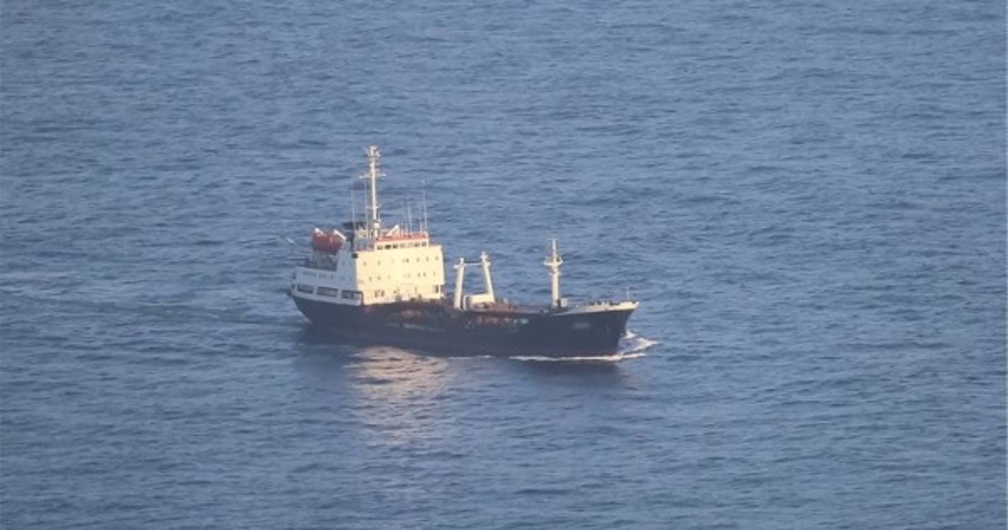 Força Aérea acompanha navio russo