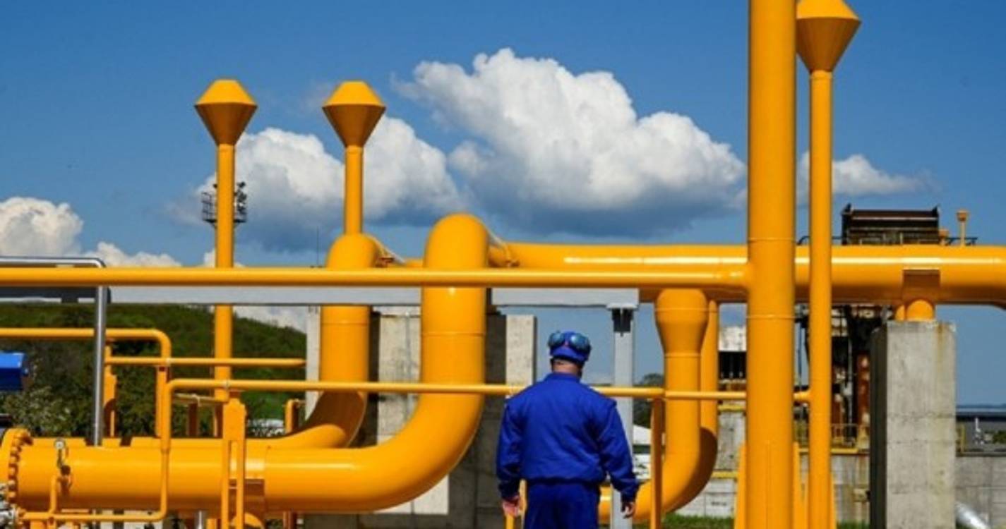 Rússia pode manter corte na oferta de petróleo em outubro