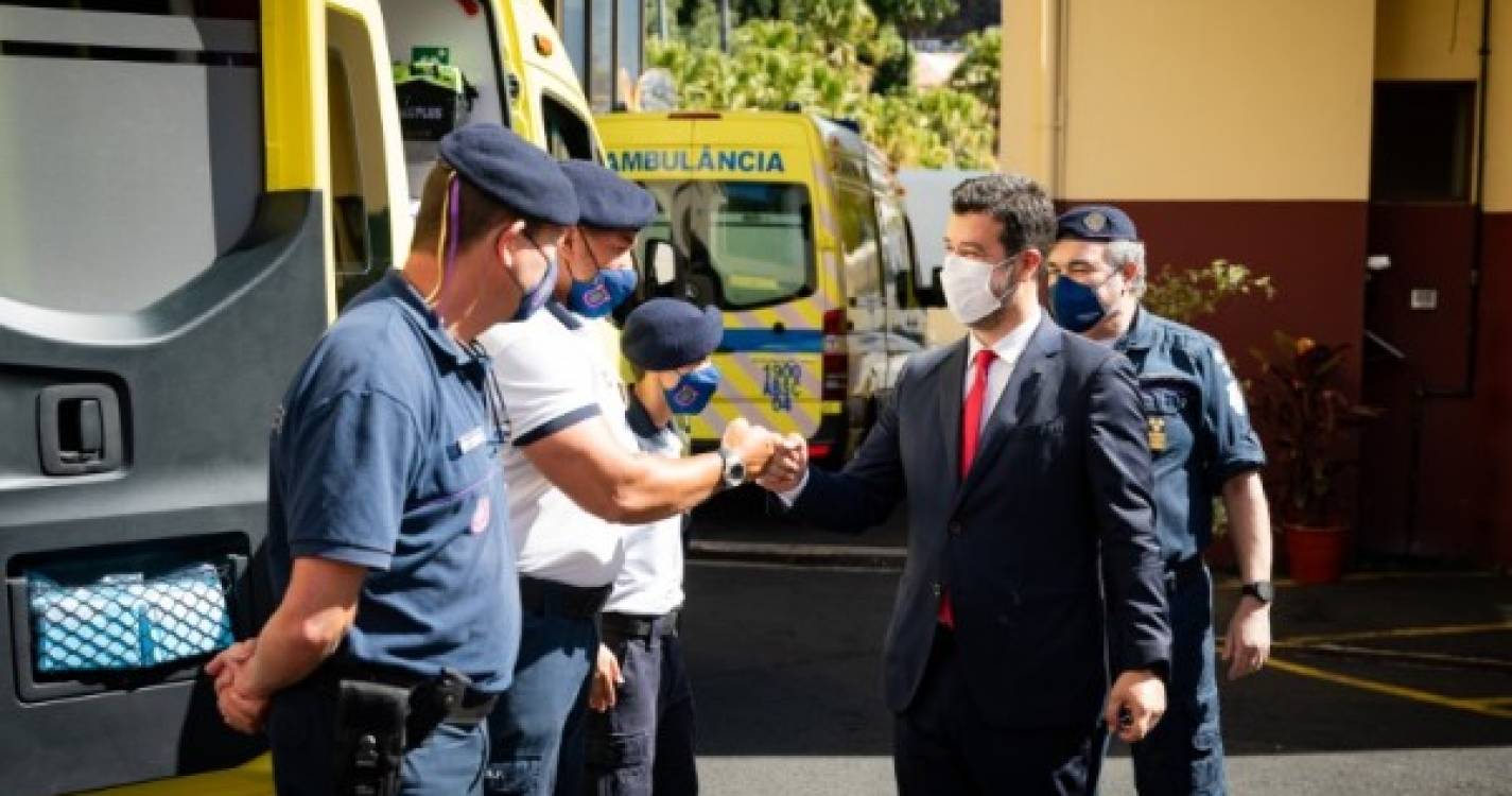 Bombeiros Sapadores com nova ambulância para socorro no Funchal