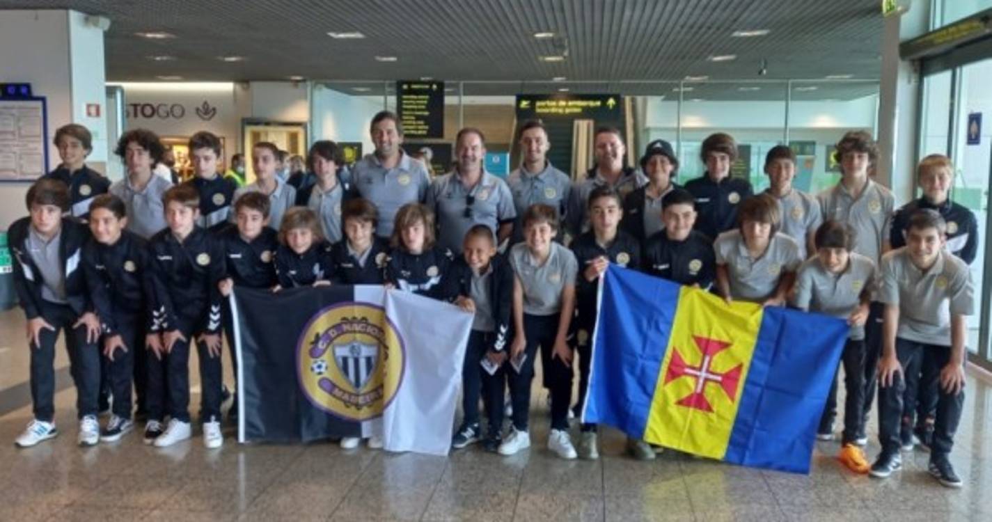 Jovens nacionalistas participam em torneio infantil em Inglaterra