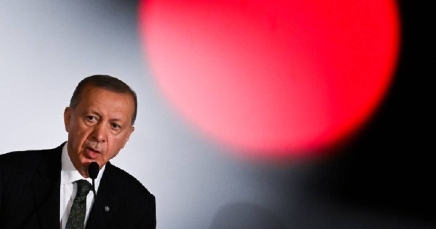 Erdogan insiste em nova invasão terrestre no norte da Síria e curdos prepararam reposta