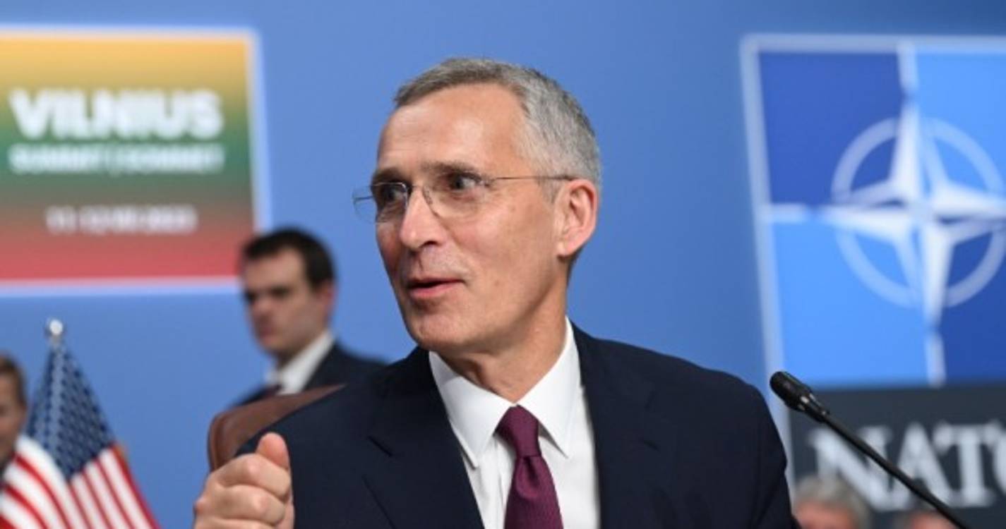 NATO: Ucrânia convidada a aderir quando cumprir condições e sem "calendário"
