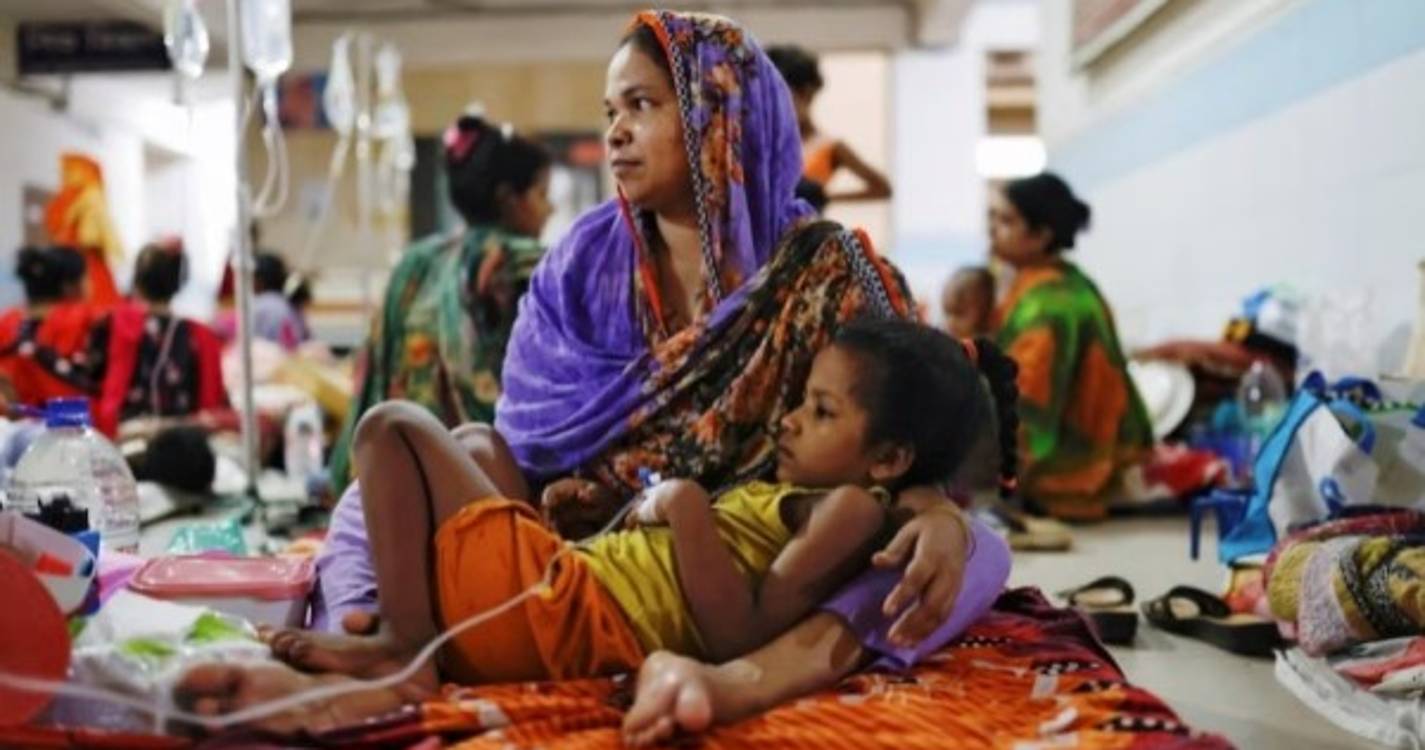 Bangladesh enfrenta surto recorde de dengue que já provocou este ano 778 mortes