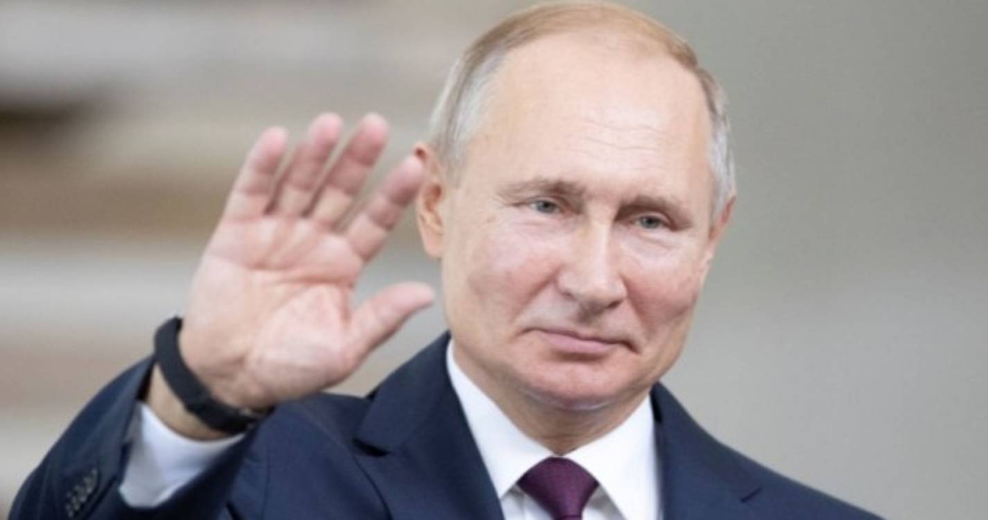 Putin saúda reeleição de Presidente chinês para terceiro mandato