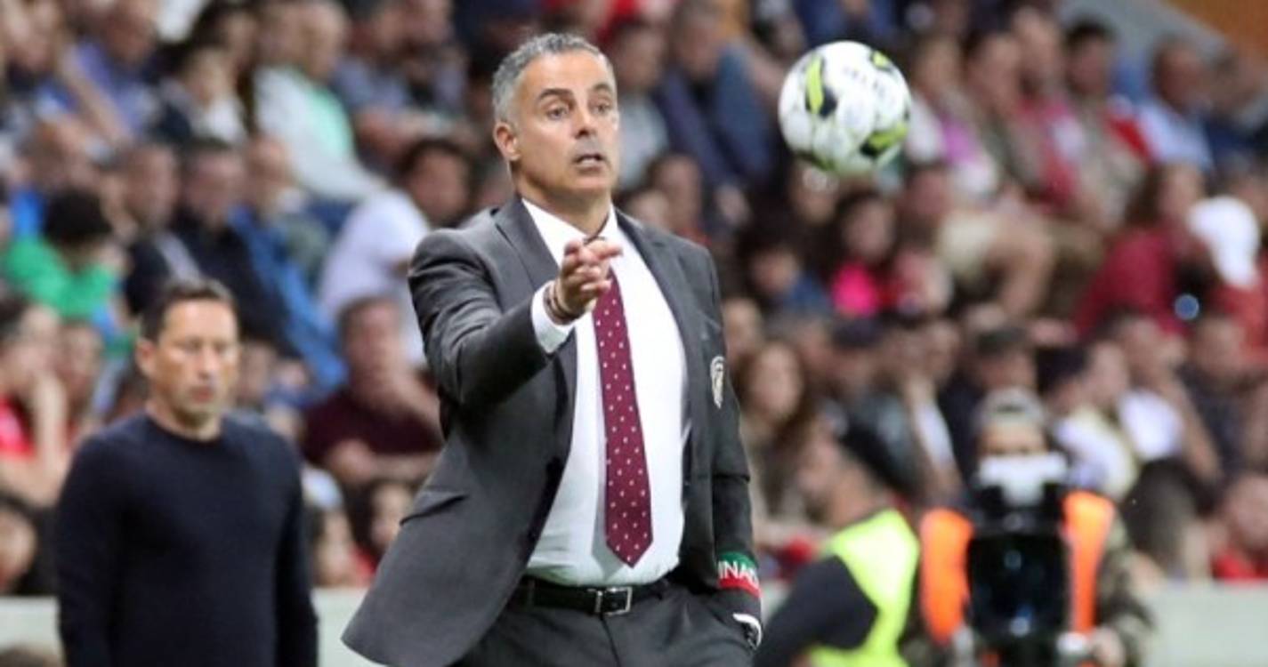 José Gomes "exige que Marítimo seja respeitado" e fala de "proteção diferente"