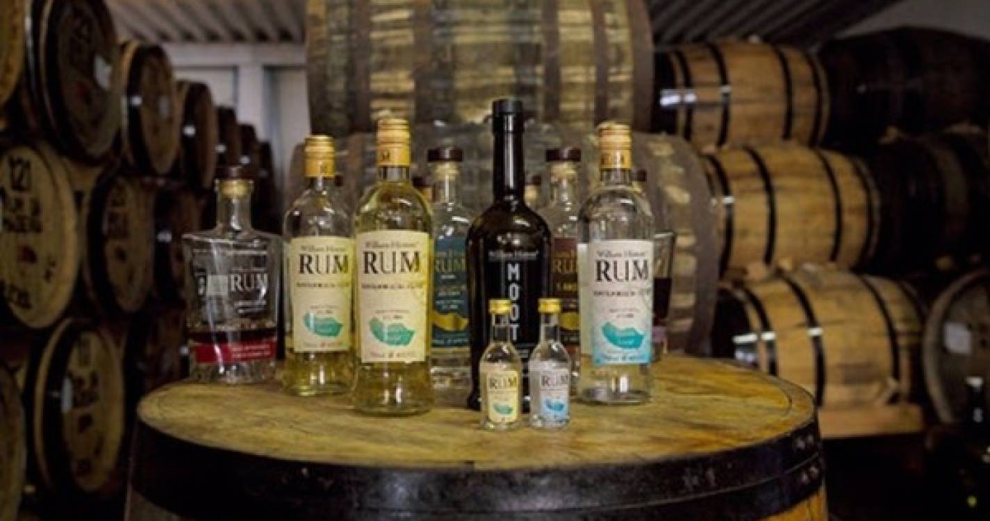 Bruxelas aprova apoio de 17 milhões de euros para a produção de rum e licores da Madeira
