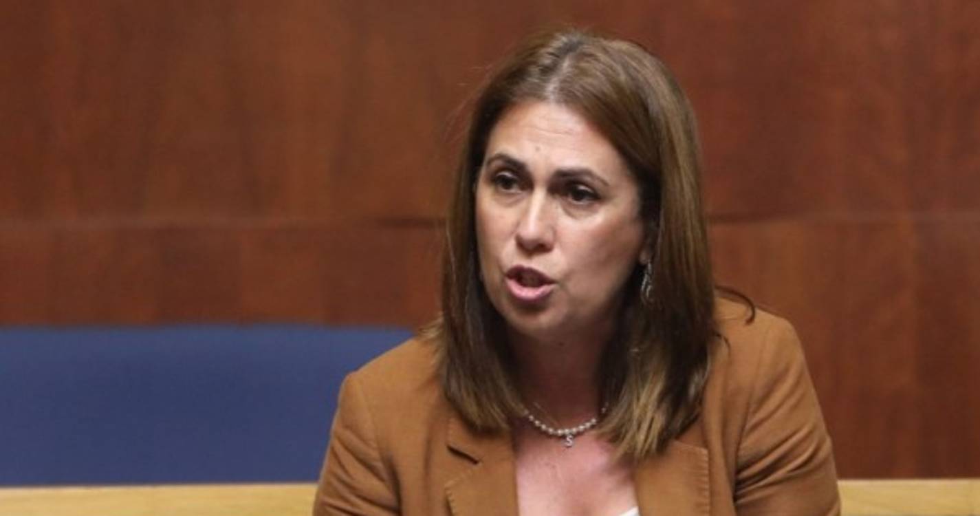 Deputada do PS acusa Segurança Social de agir &#34;como juiz em causa própria&#34;