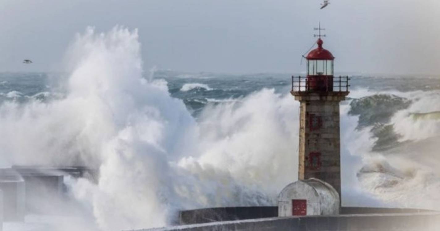 Mau tempo: Onze barras fechadas devido à agitação marítima forte