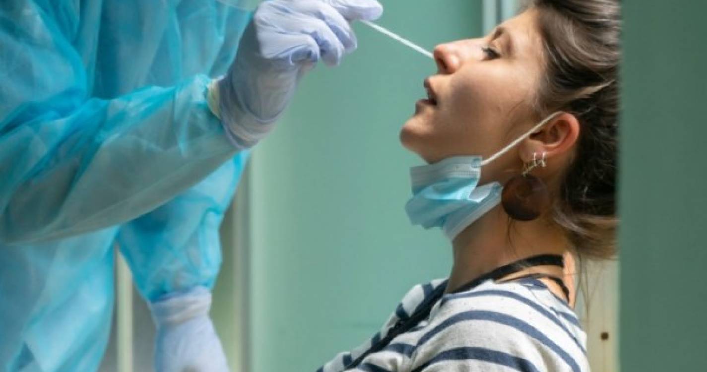 Covid-19: Estudo português defende testes de saliva como alternativa à zaragatoa