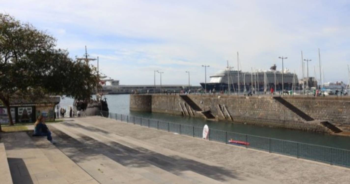 "Mein Schiff 4" traz 3.460 pessoas ao Funchal